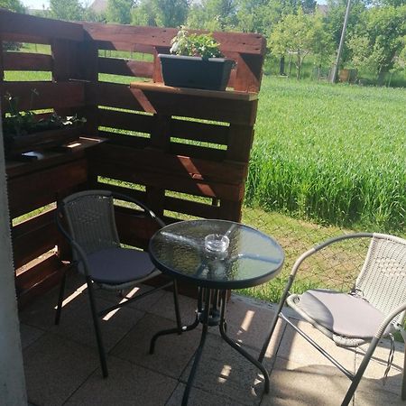 Studio Apartman Krosna Perusic Dış mekan fotoğraf