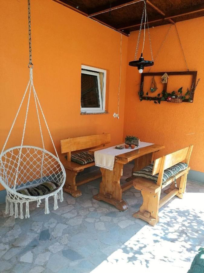 Studio Apartman Krosna Perusic Dış mekan fotoğraf