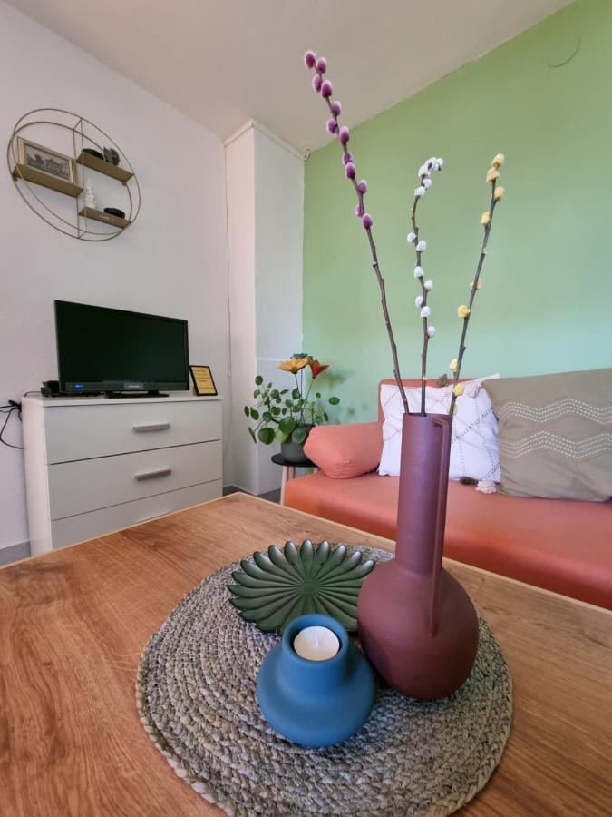 Studio Apartman Krosna Perusic Dış mekan fotoğraf