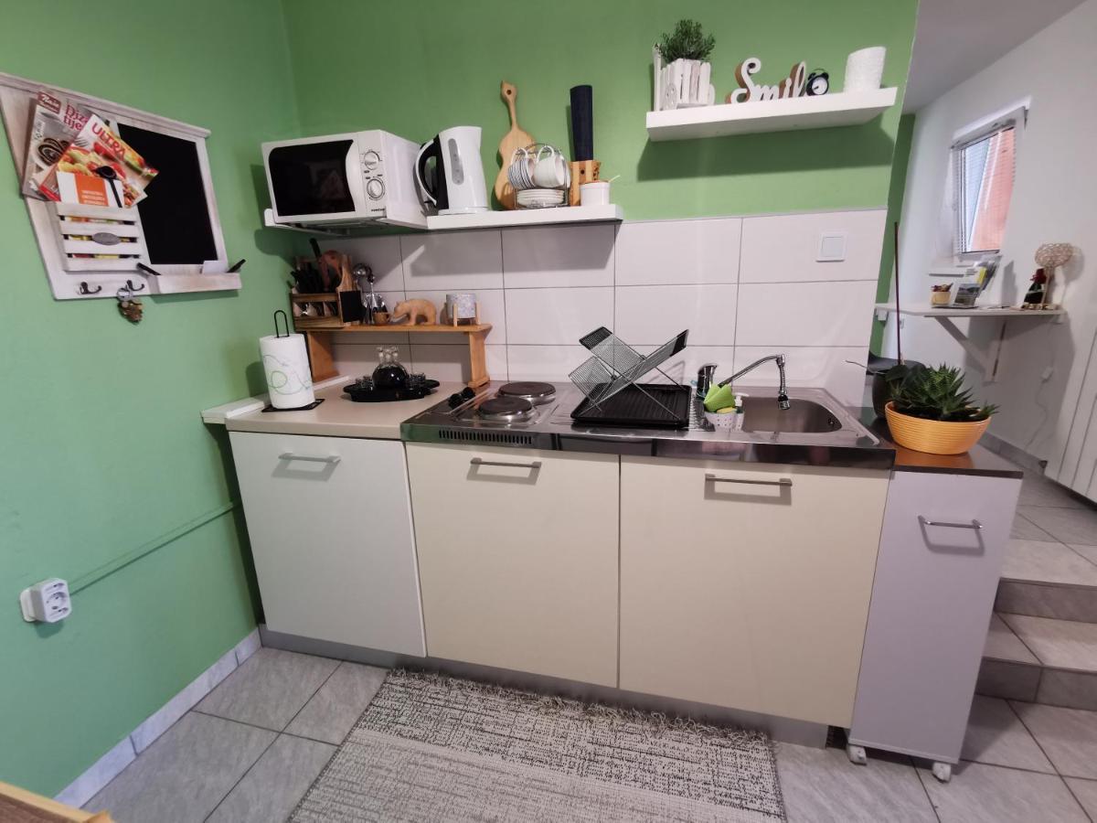Studio Apartman Krosna Perusic Dış mekan fotoğraf