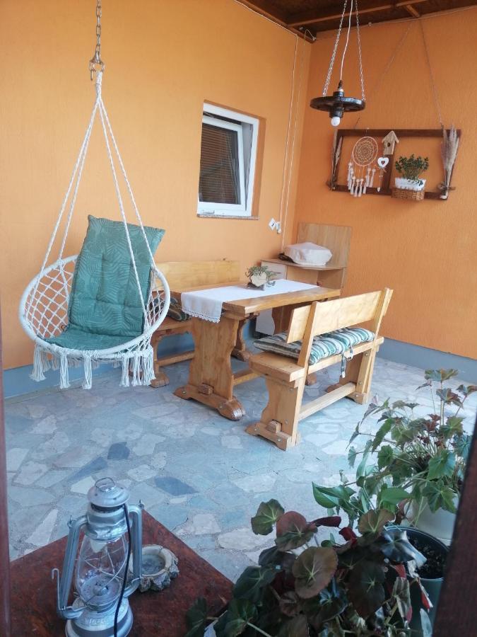 Studio Apartman Krosna Perusic Dış mekan fotoğraf