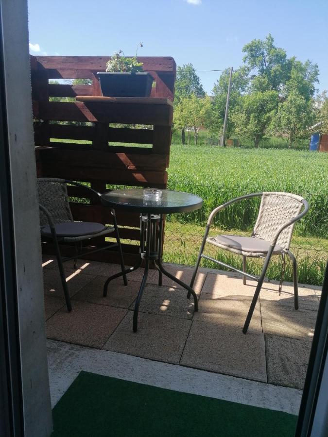 Studio Apartman Krosna Perusic Dış mekan fotoğraf