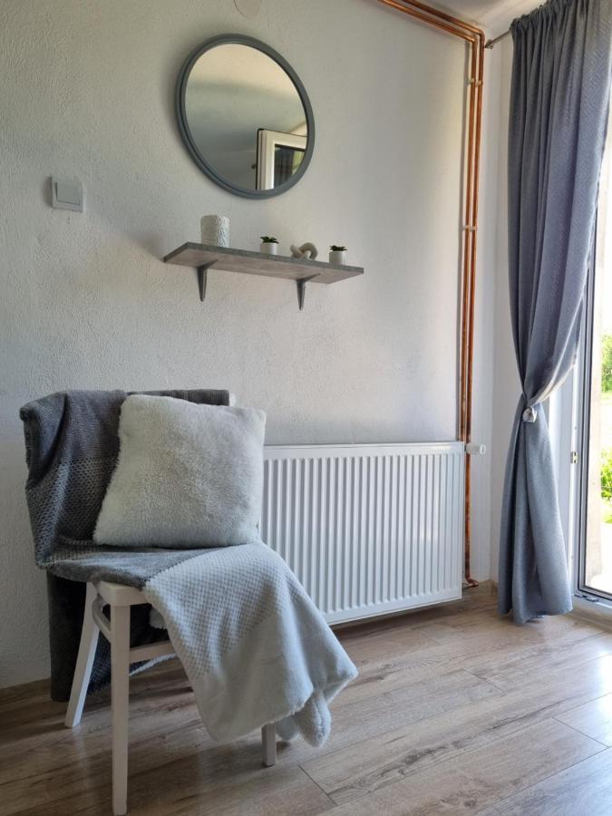 Studio Apartman Krosna Perusic Dış mekan fotoğraf