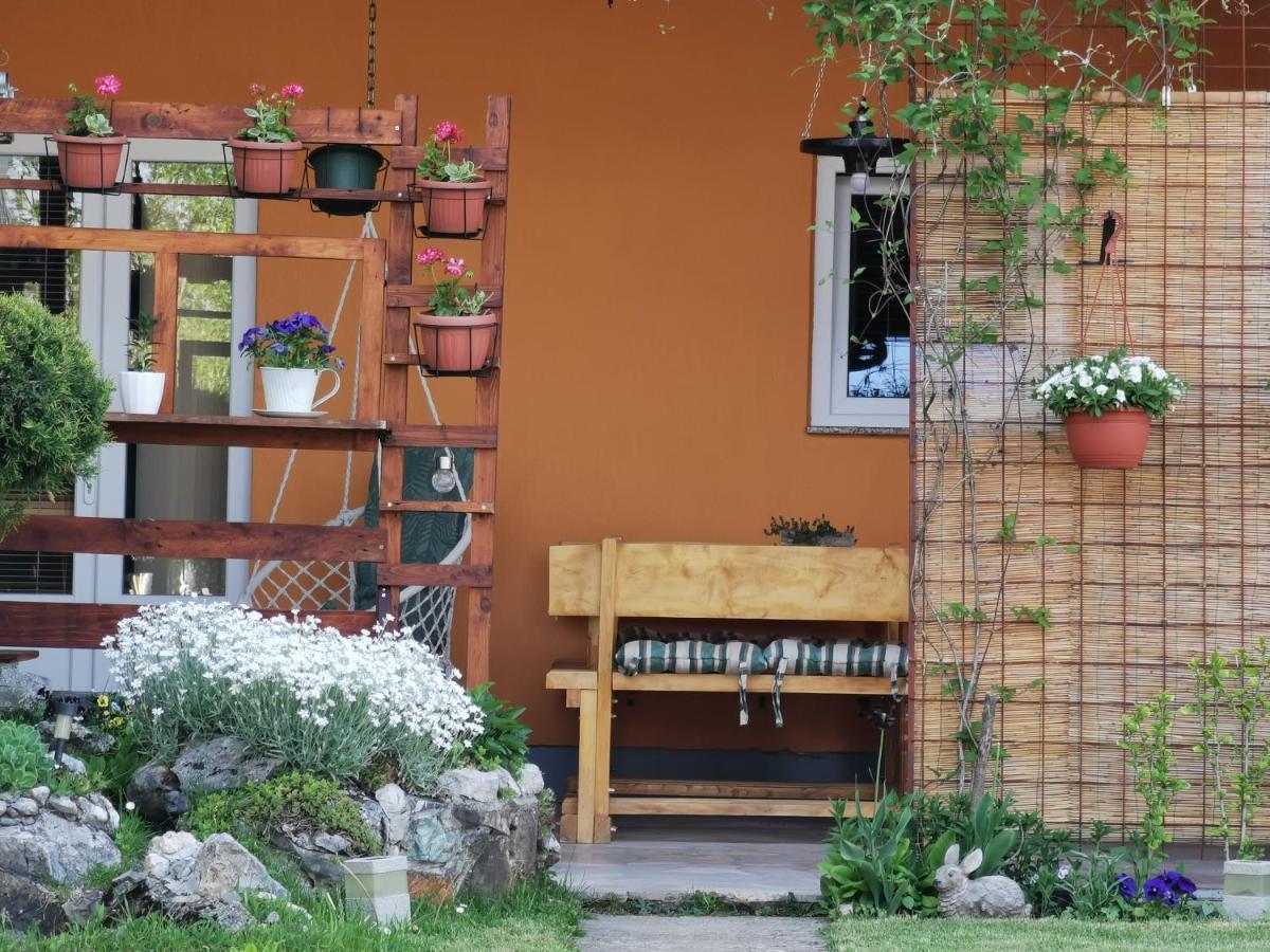 Studio Apartman Krosna Perusic Dış mekan fotoğraf