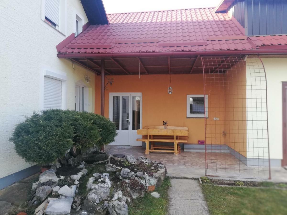 Studio Apartman Krosna Perusic Dış mekan fotoğraf