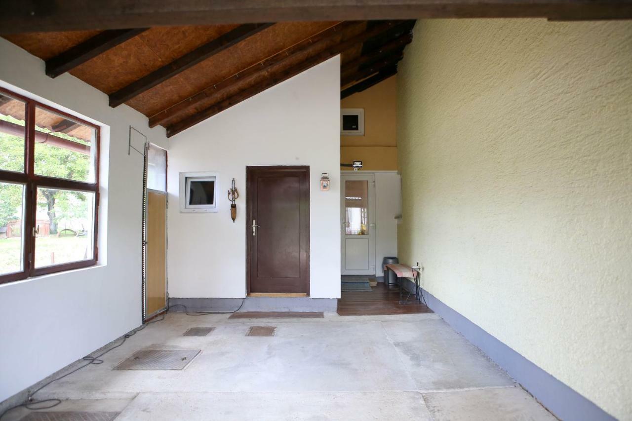 Studio Apartman Krosna Perusic Dış mekan fotoğraf